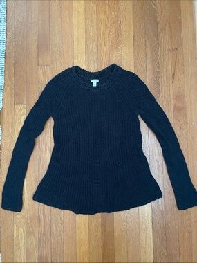 Hinge black sweater